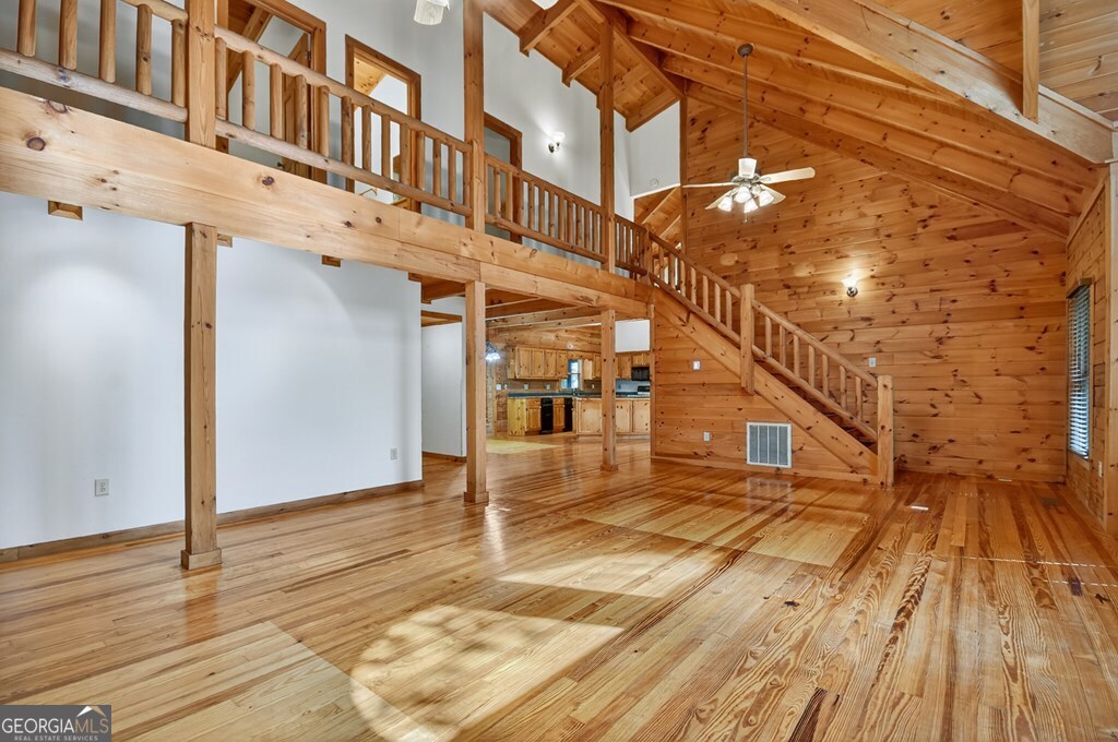 45 Wolf Creek Mountain Rd