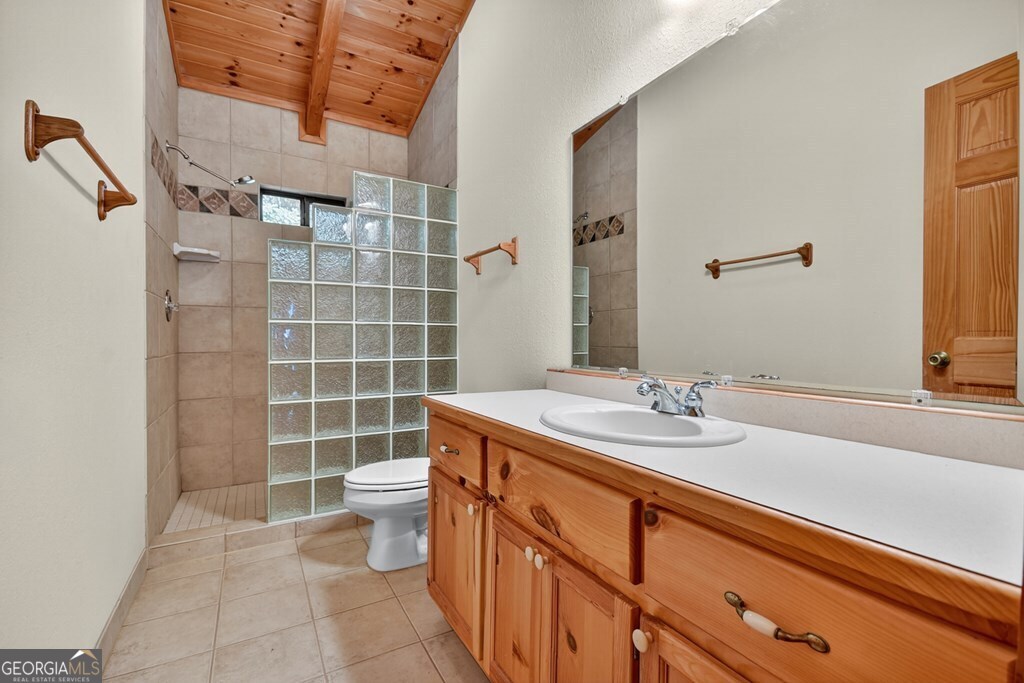 45 Wolf Creek Mountain Rd