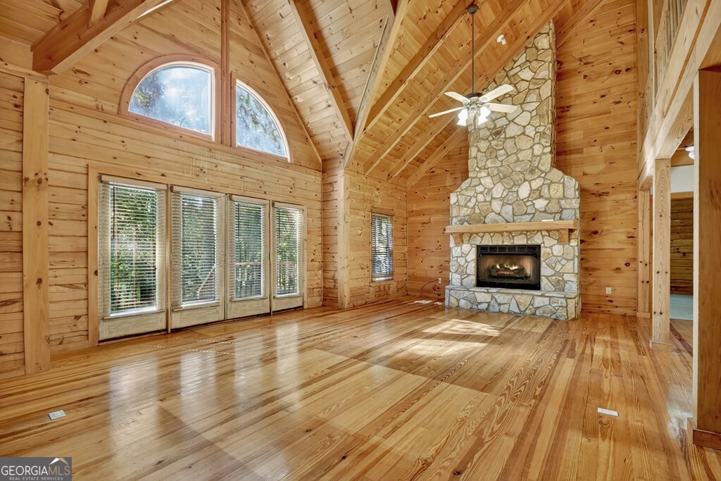 45 Wolf Creek Mountain Rd