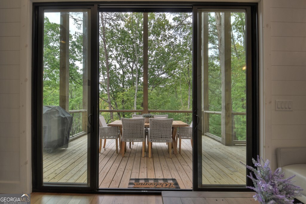 100 Oak View Road