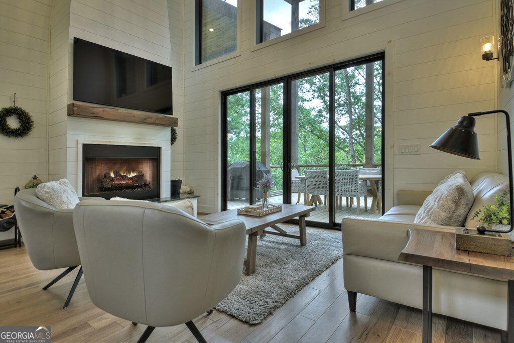 100 Oak View Road