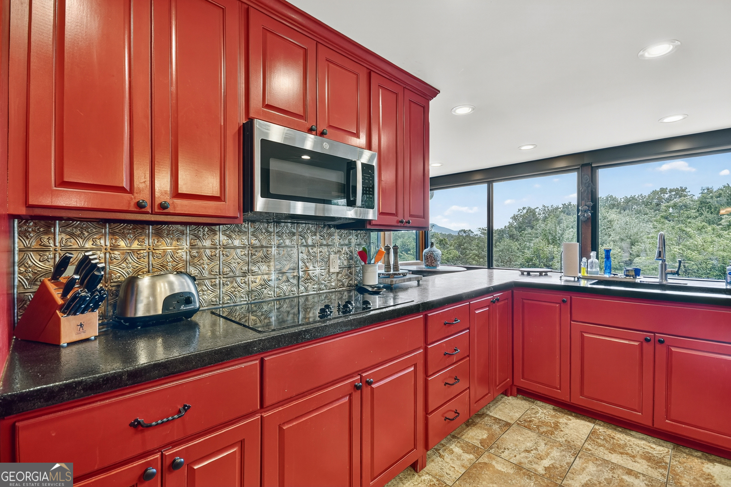 852 Miners Mountain Road