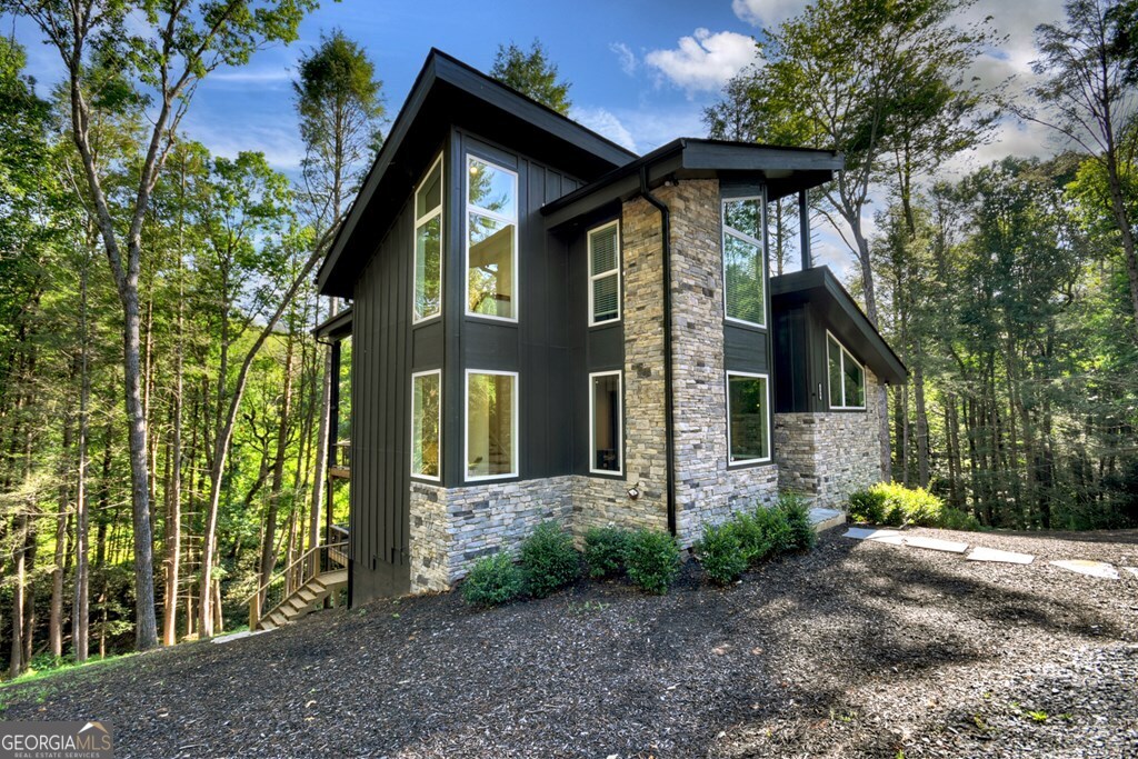 500 Harrison & Ada Road