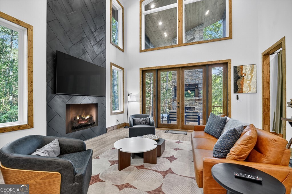 500 Harrison & Ada Road