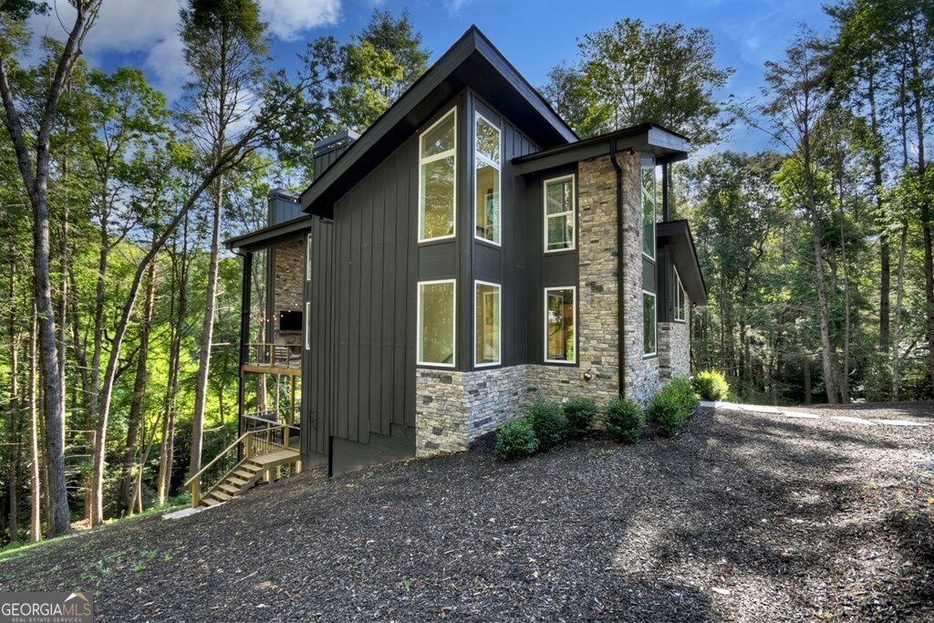 500 Harrison & Ada Road