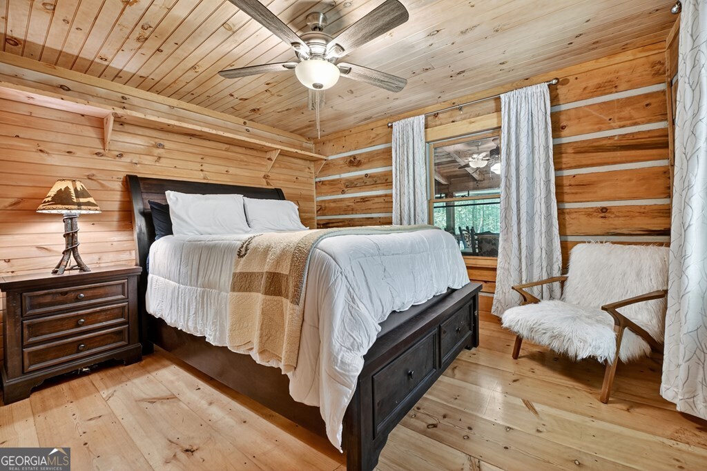 100 Stanley Creek Crossing