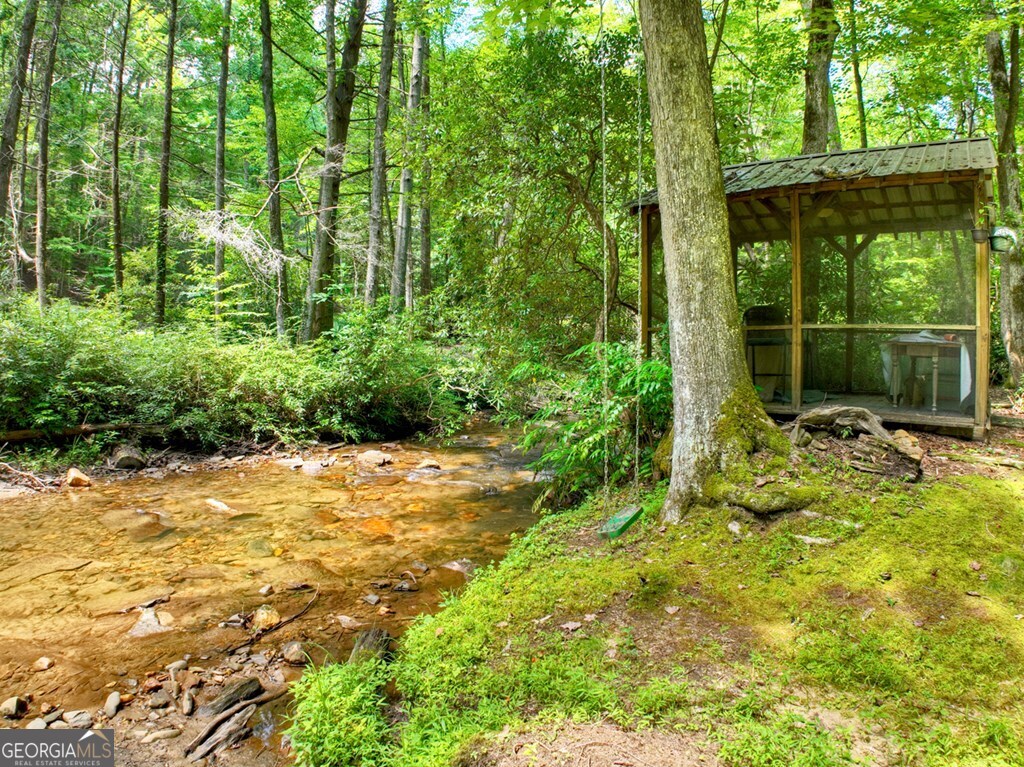 100 Stanley Creek Crossing