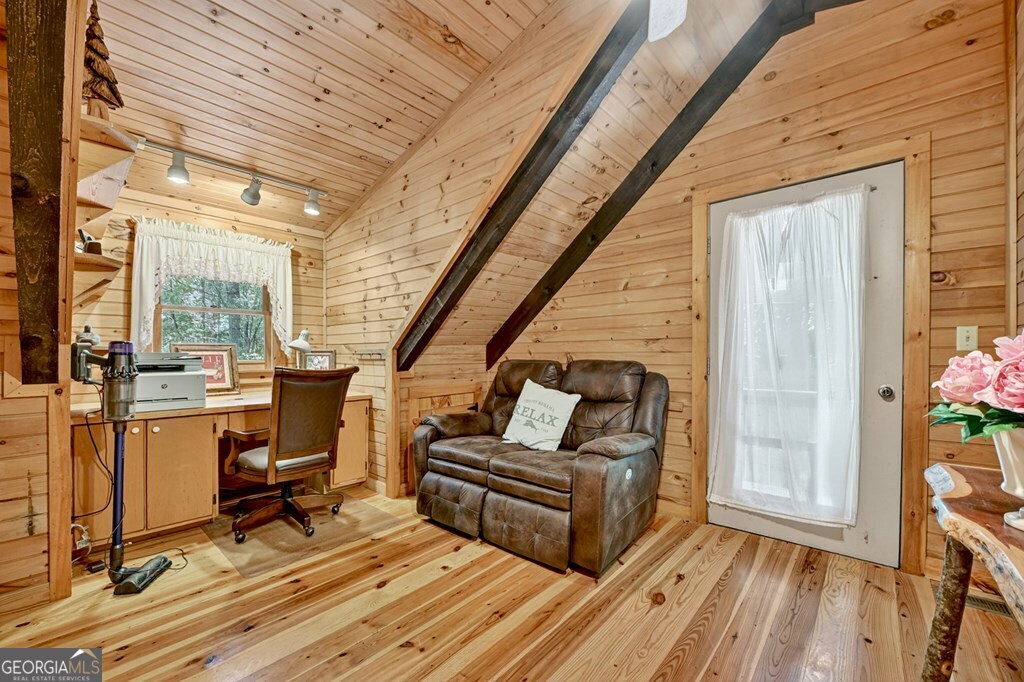 100 Stanley Creek Crossing