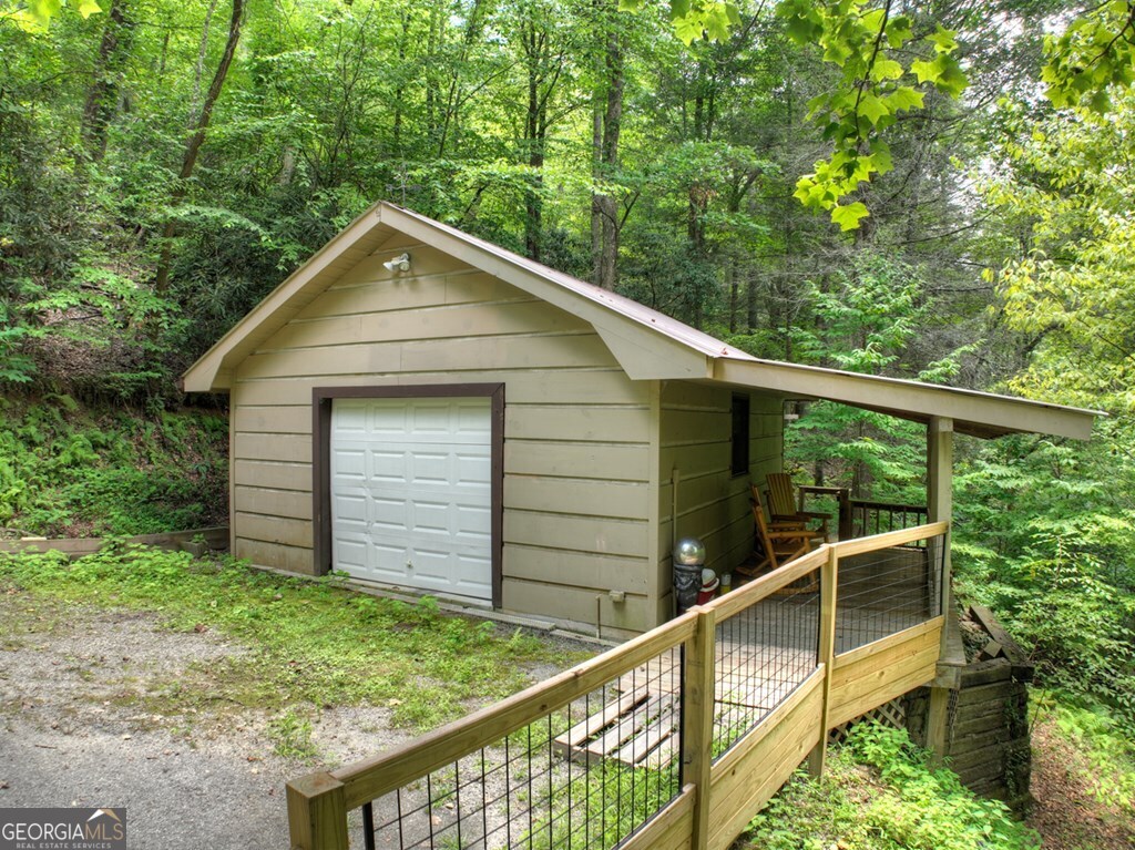 100 Stanley Creek Crossing