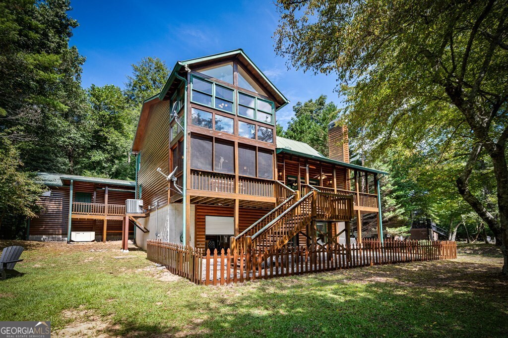 221 Muller Lane