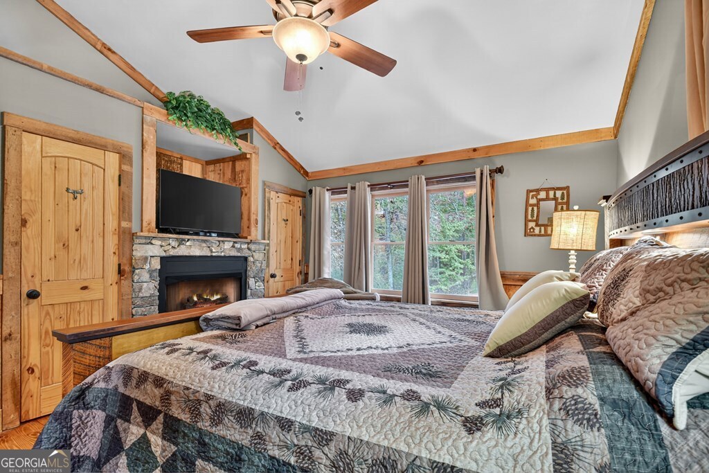 28 Fish Camp Way, Mineral Bluff