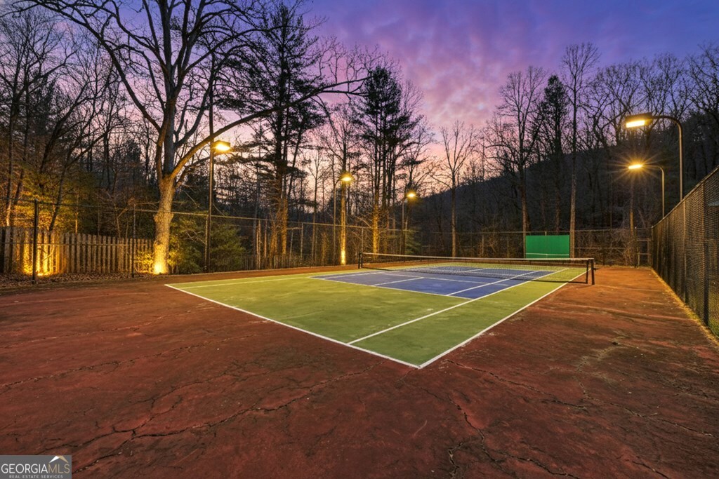 260 Observation Lane