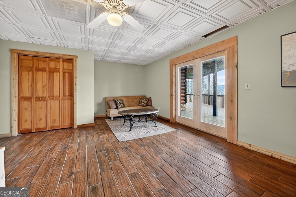 260 Observation Lane