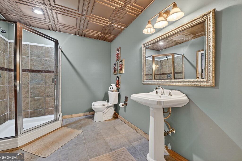 260 Observation Lane