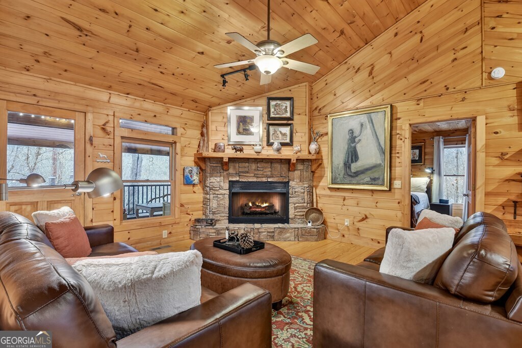 1175 Lickskillet Circle