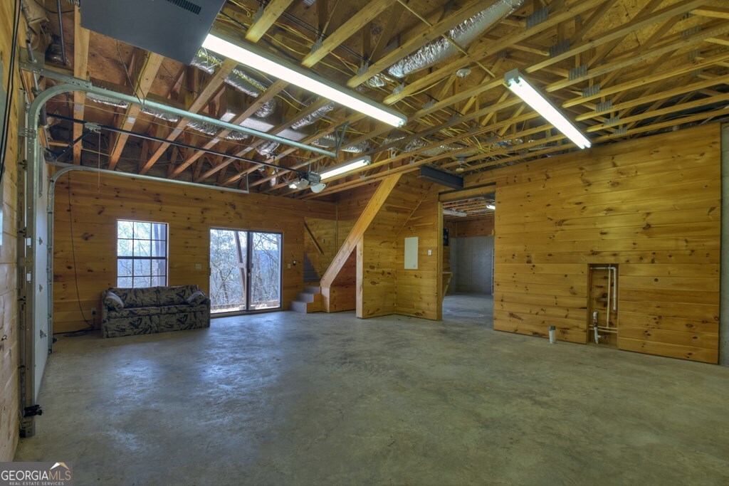 222 Mountain Hideaway Lane