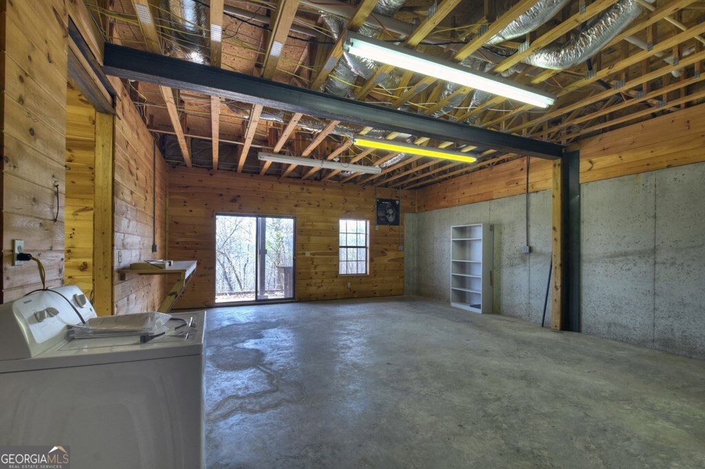 222 Mountain Hideaway Lane