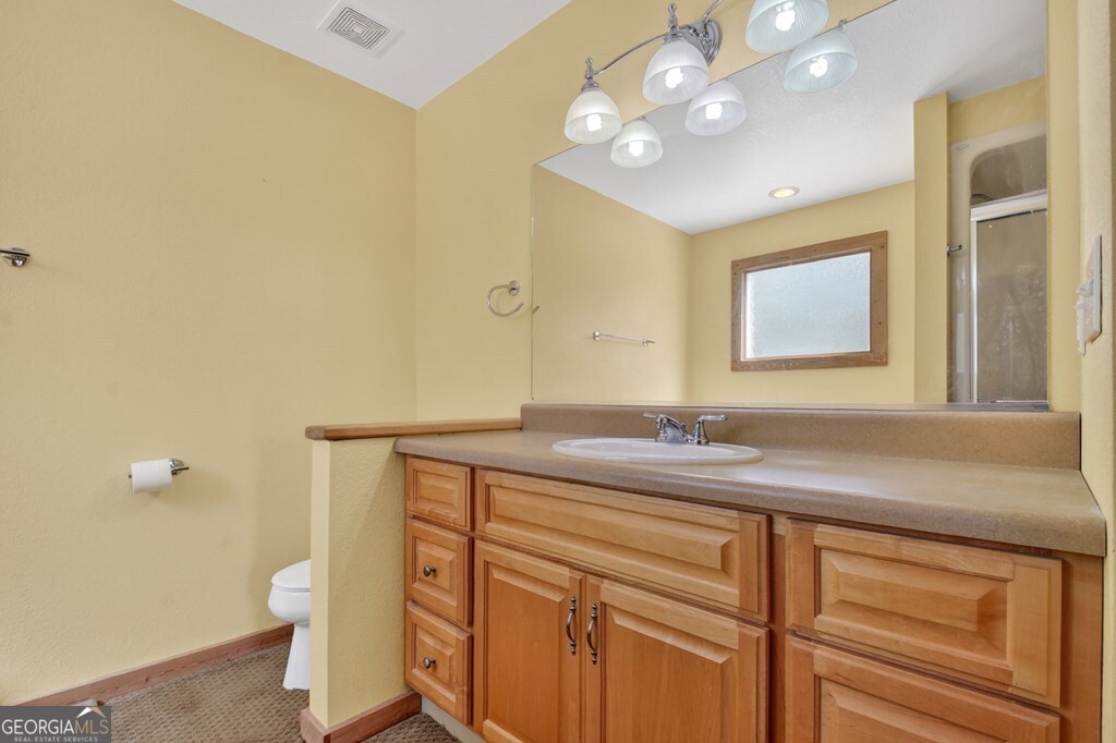 222 Mountain Hideaway Lane