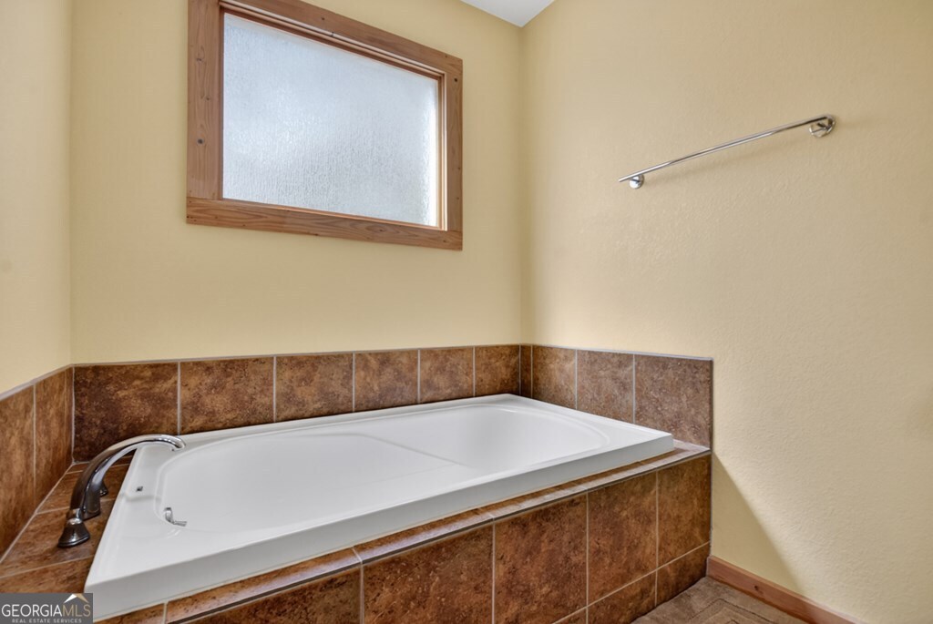 222 Mountain Hideaway Lane