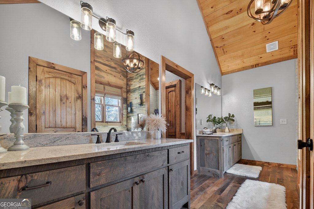 1601 Shady Falls Road