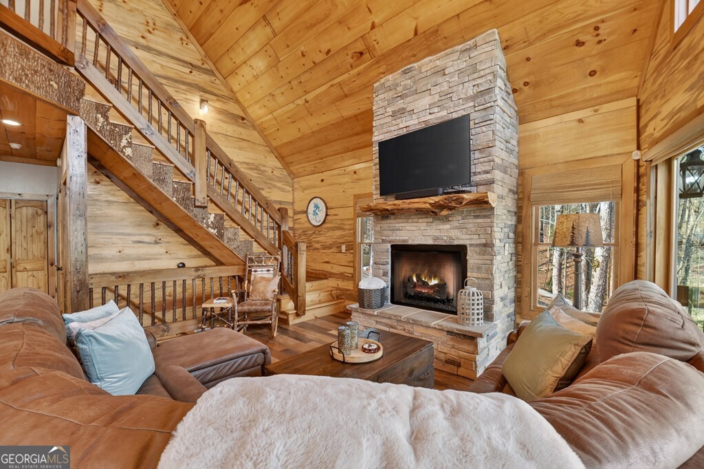 1601 Shady Falls Road