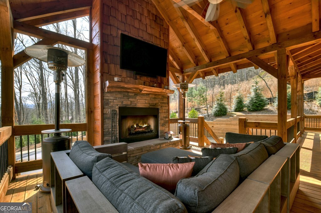 1601 Shady Falls Road