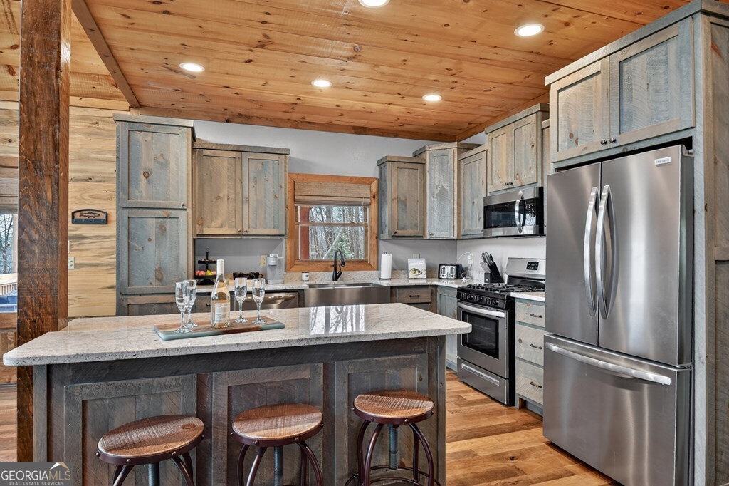 1601 Shady Falls Road