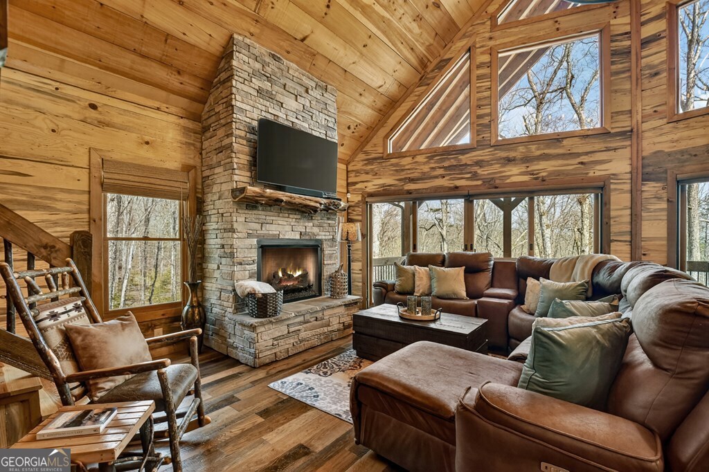 1601 Shady Falls Road