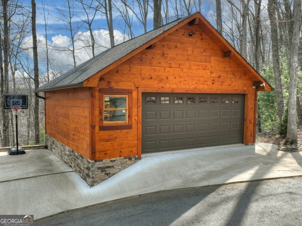 1601 Shady Falls Road