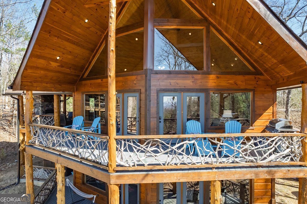 560 Endless View Road