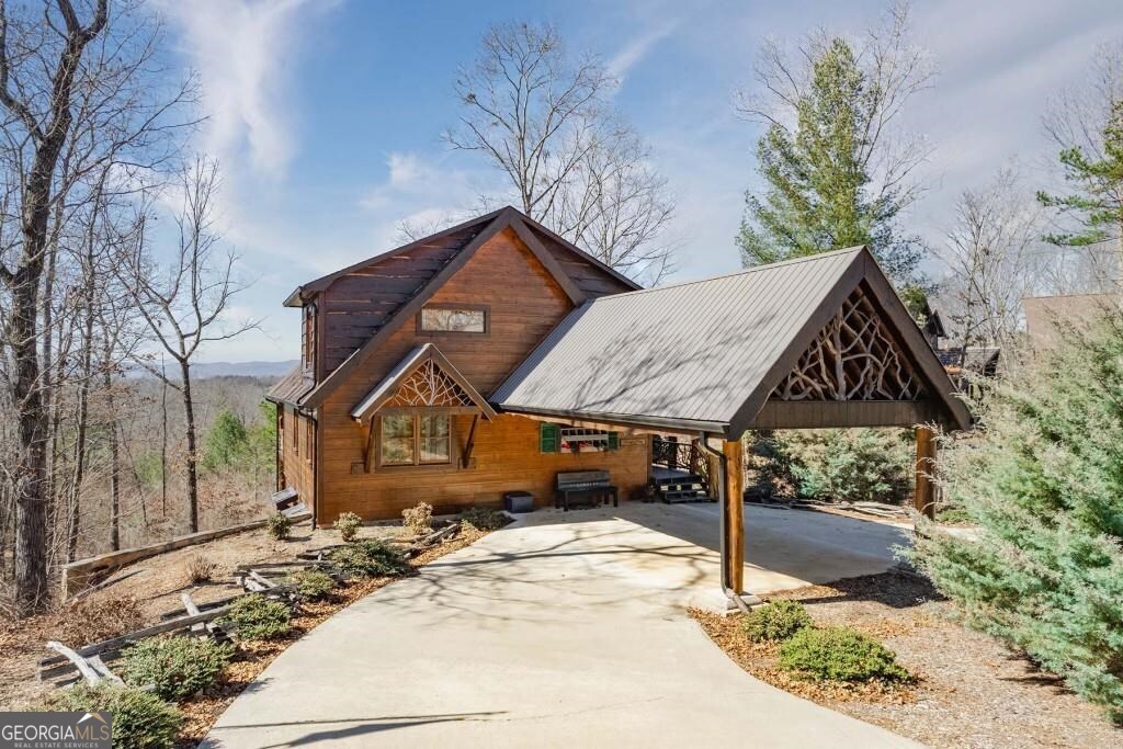 560 Endless View Road