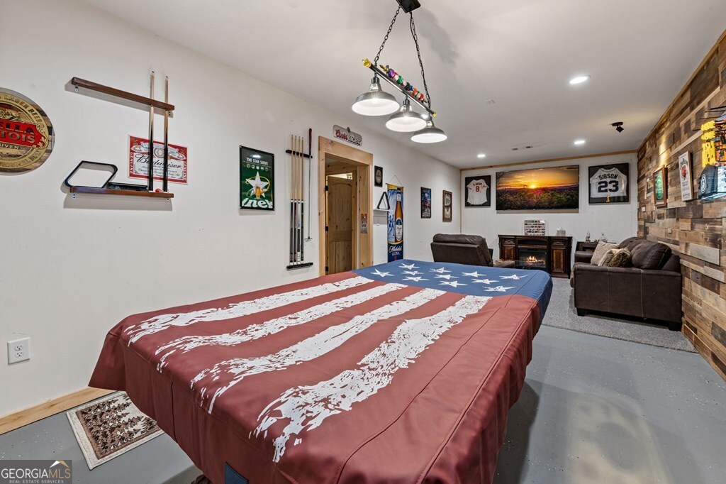 490 Walnut Hills Drive
