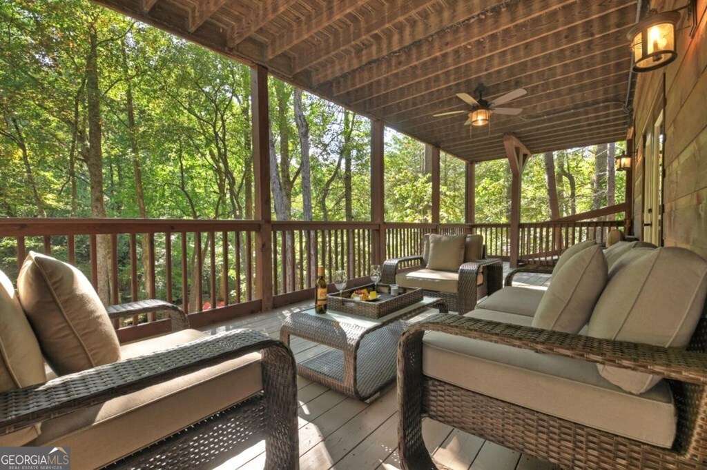 390 Twin Creeks