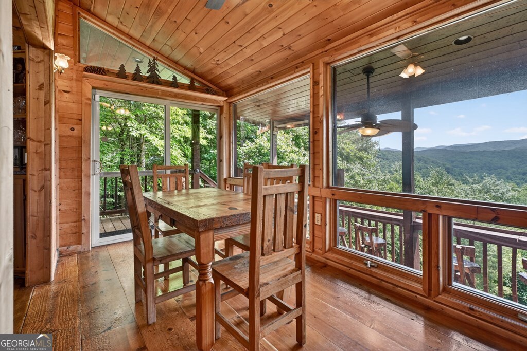 277 Hickory Nut Trail