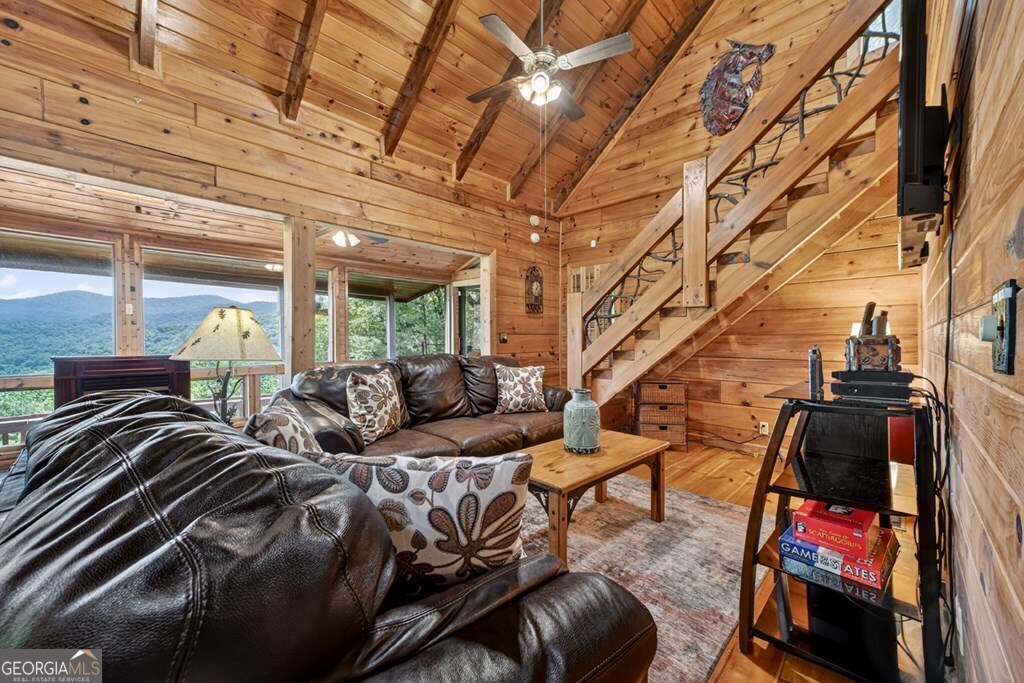 277 Hickory Nut Trail