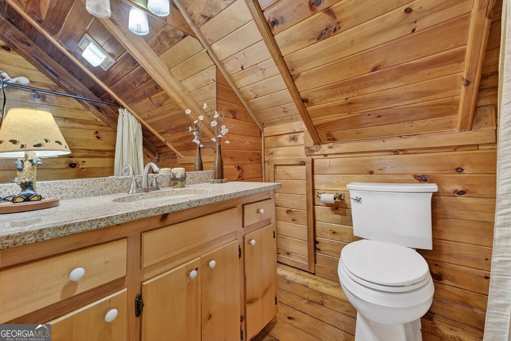 277 Hickory Nut Trail