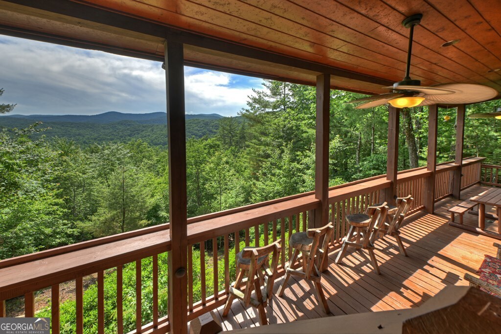 277 Hickory Nut Trail
