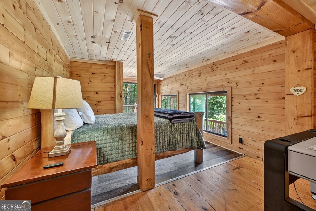277 Hickory Nut Trail