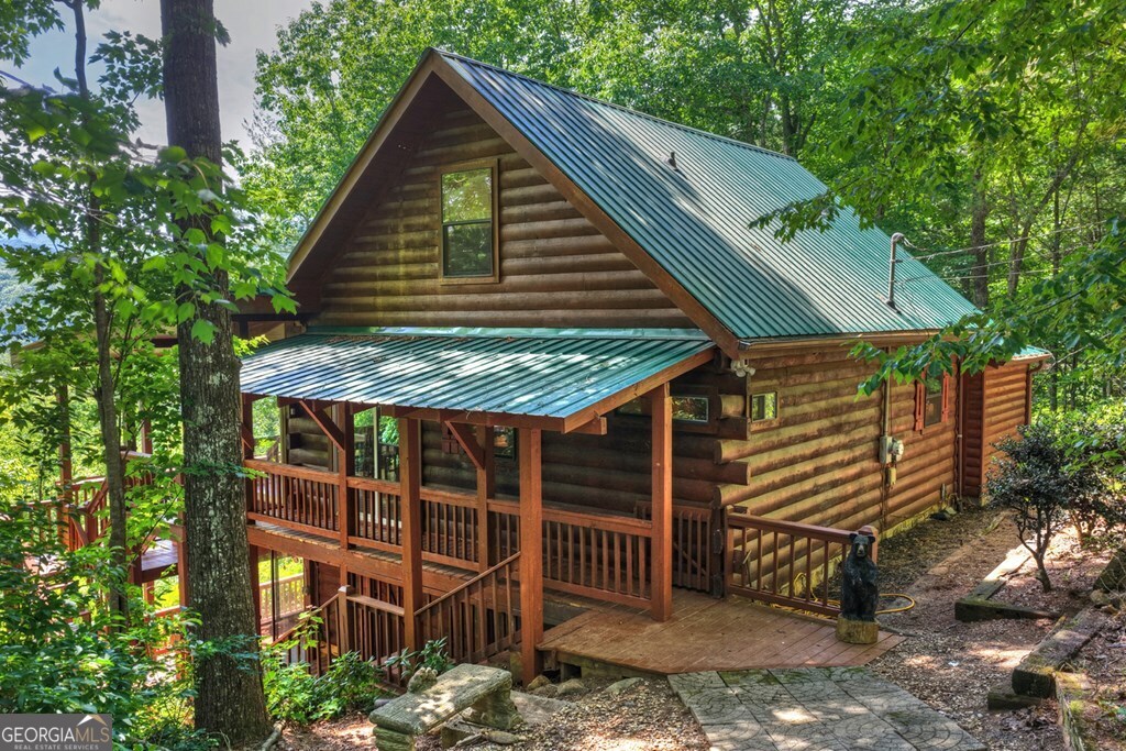 277 Hickory Nut Trail