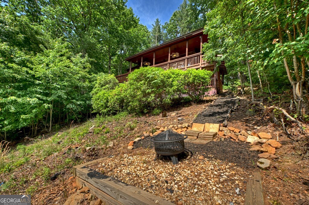 277 Hickory Nut Trail