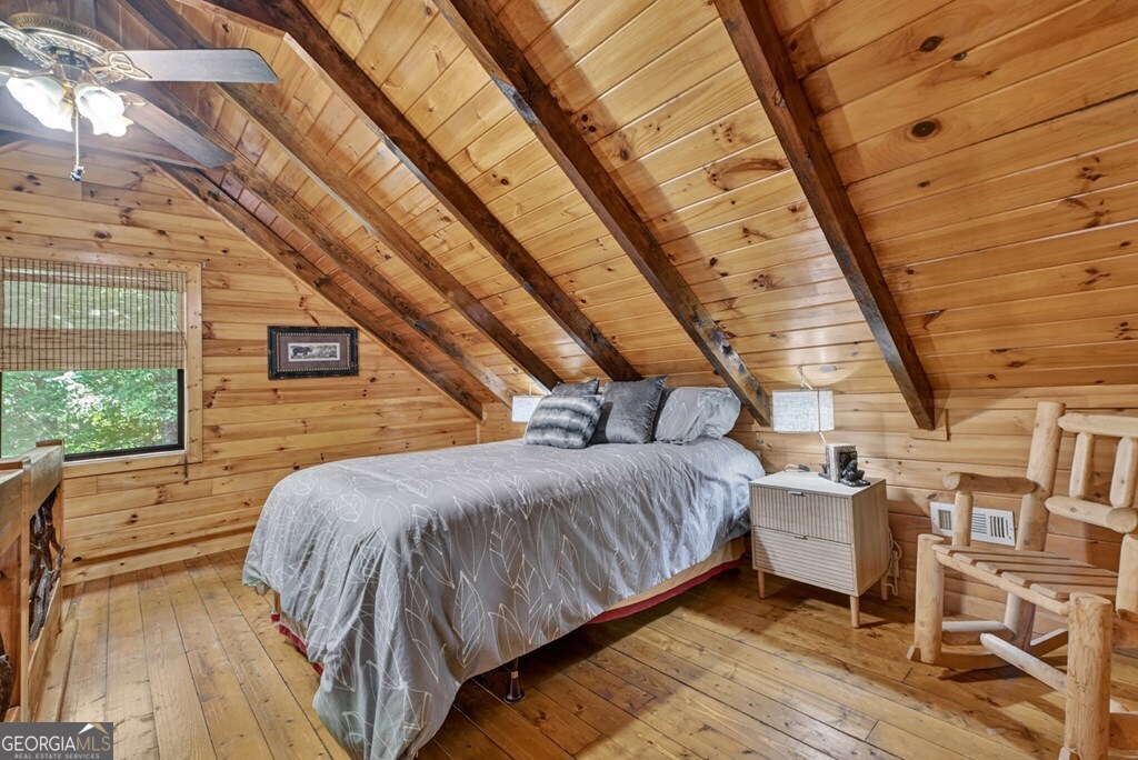 277 Hickory Nut Trail