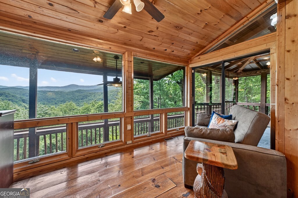 277 Hickory Nut Trail