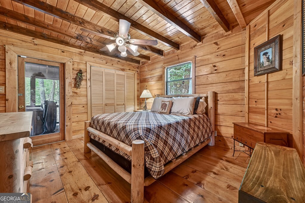277 Hickory Nut Trail