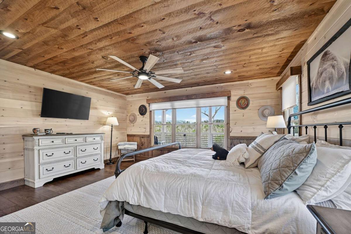 315 River Retreat Road
