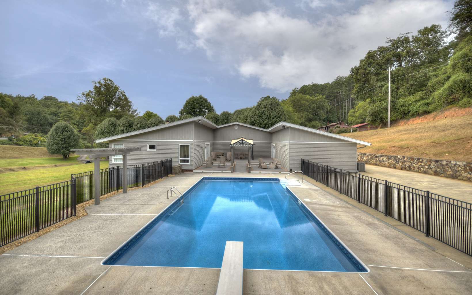 1053 Mineral Bluff Hwy