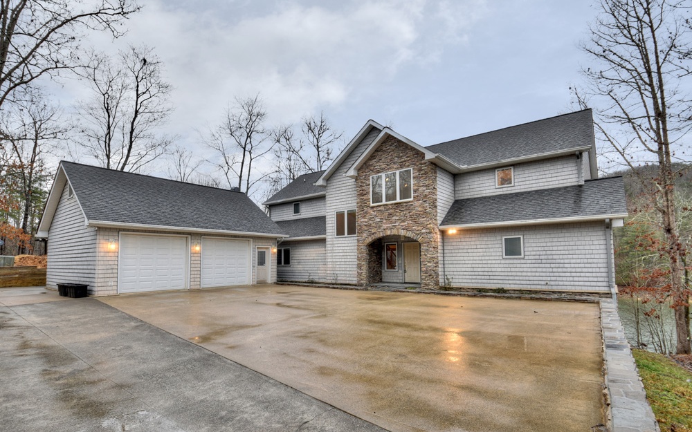 88 Davenport Hills Drive