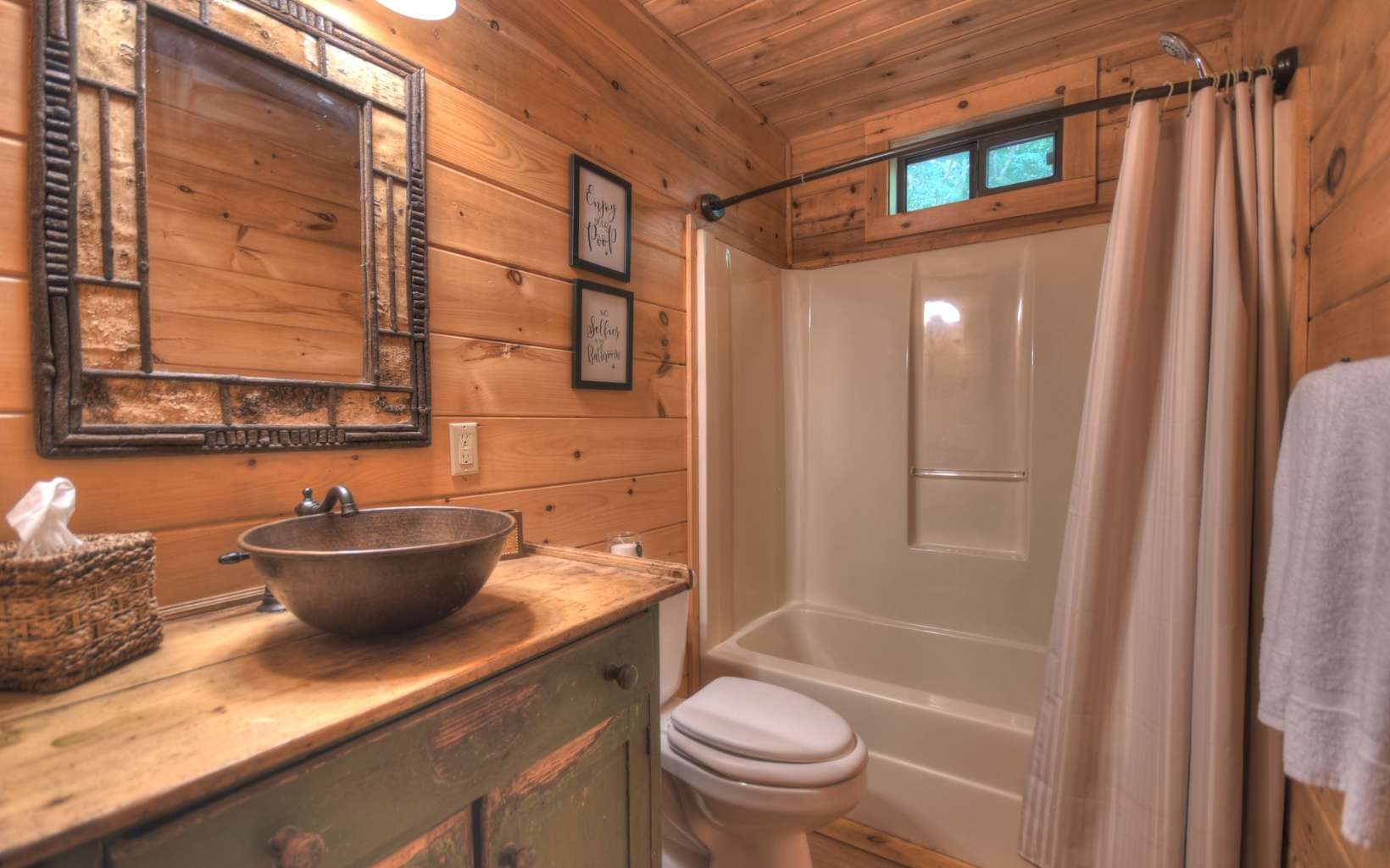 105 Lake Ridge Drive