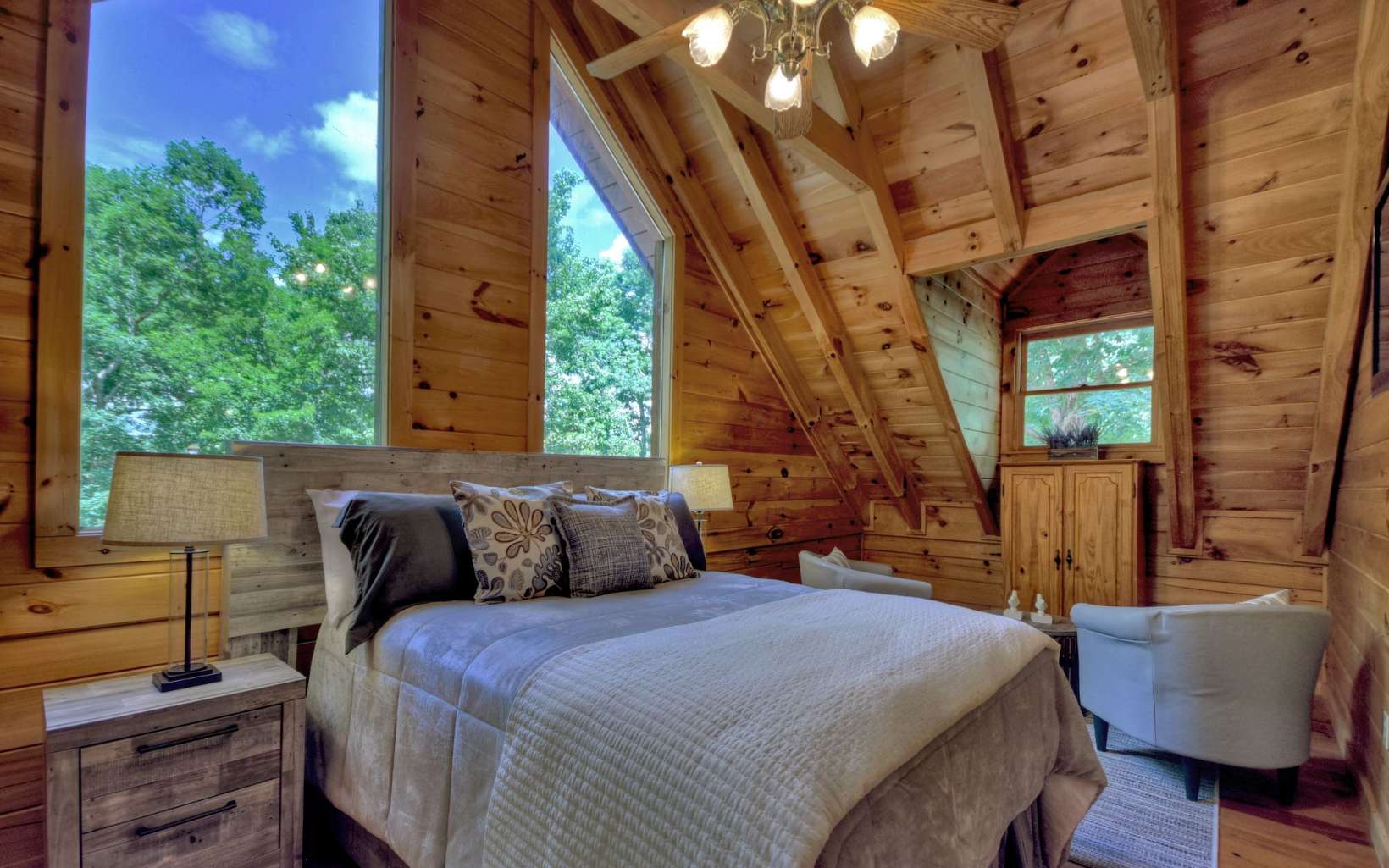 105 Lake Ridge Drive