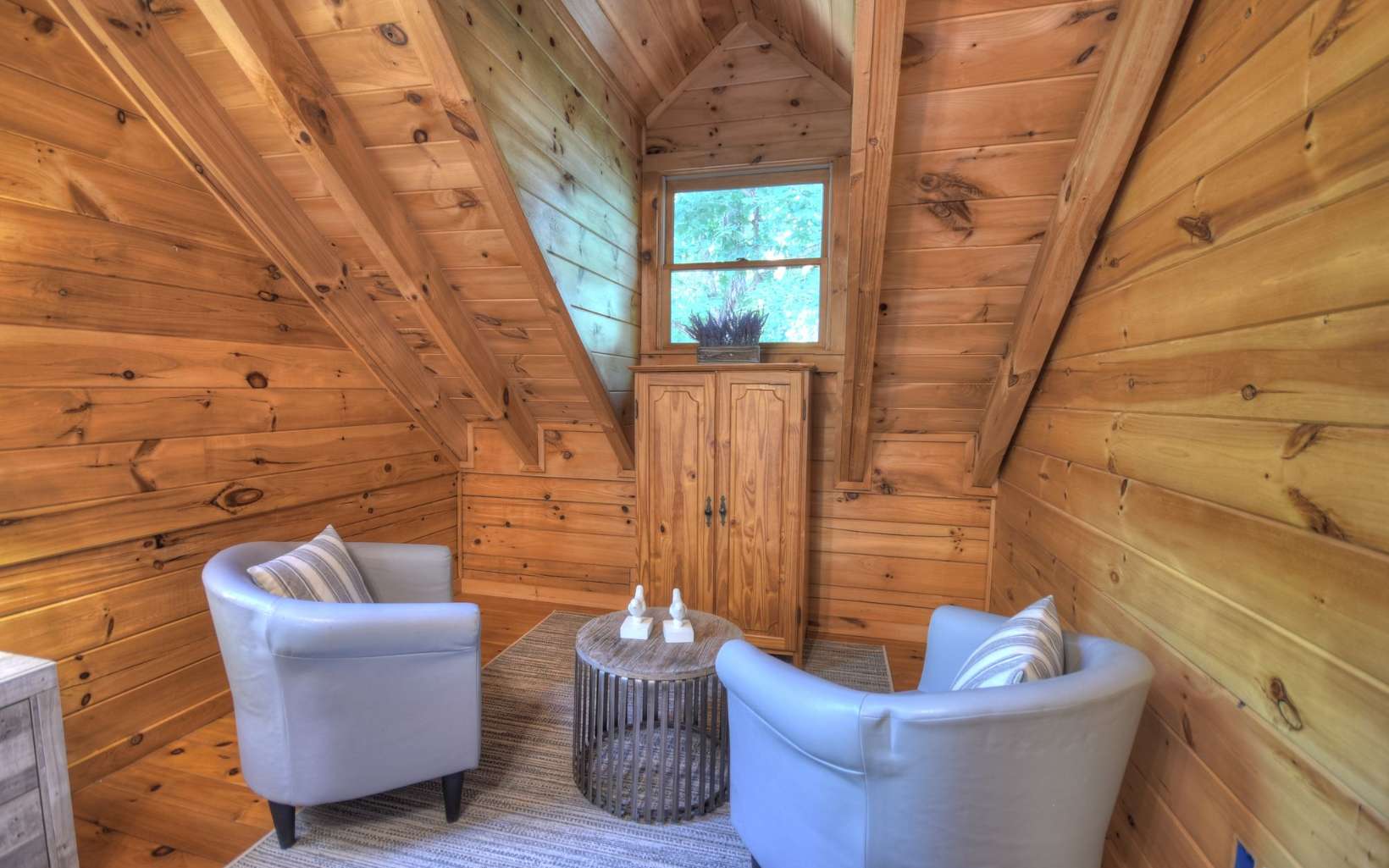 105 Lake Ridge Drive