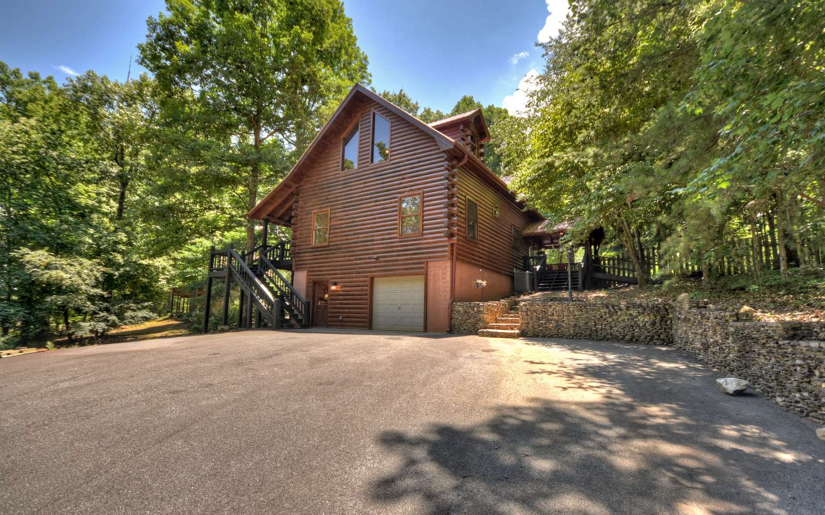 105 Lake Ridge Drive